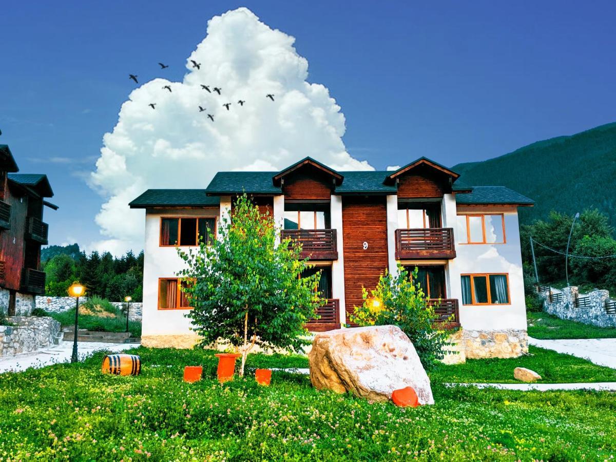 Hotel Banguriani Местія Екстер'єр фото