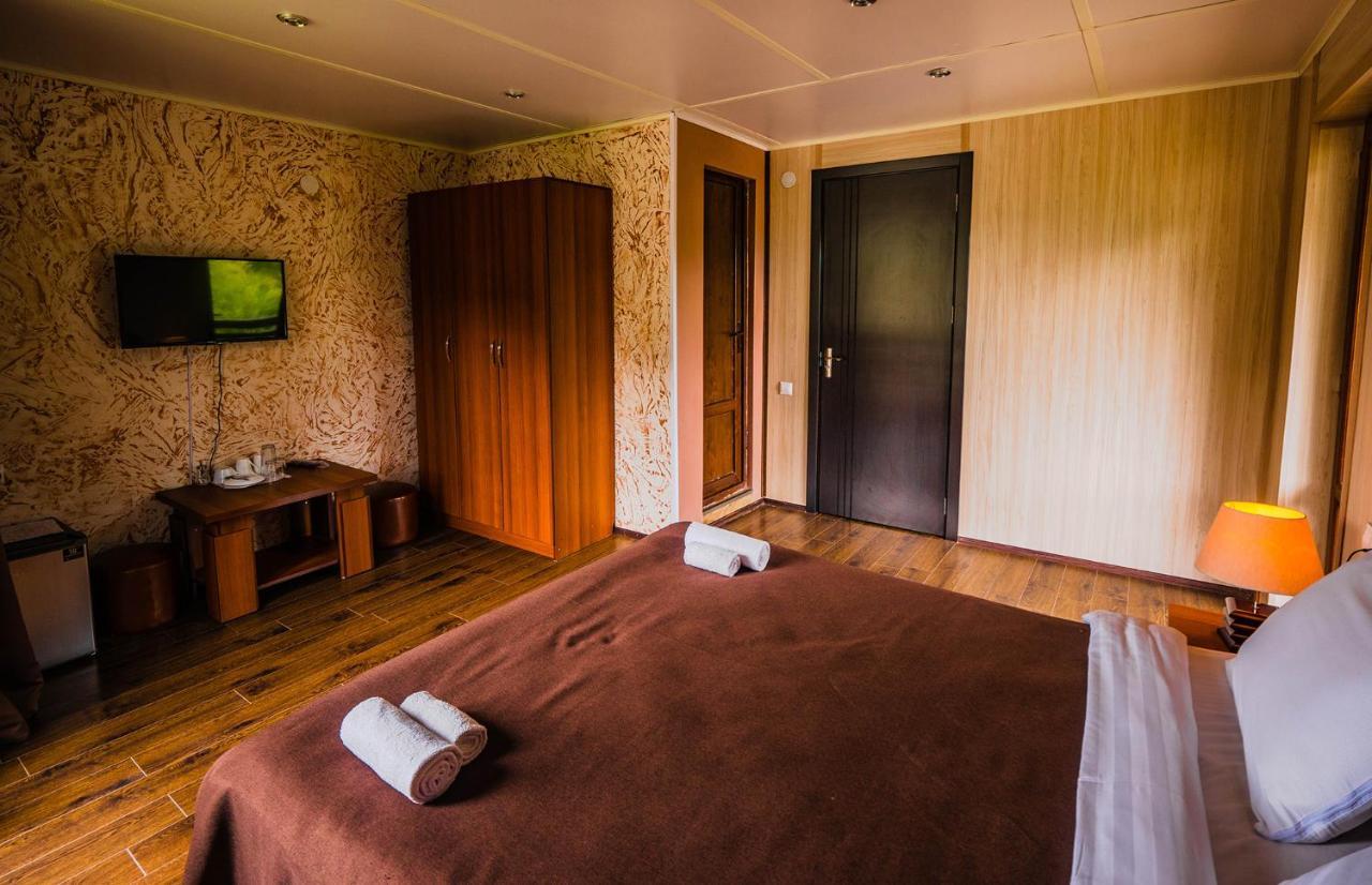 Hotel Banguriani Местія Екстер'єр фото