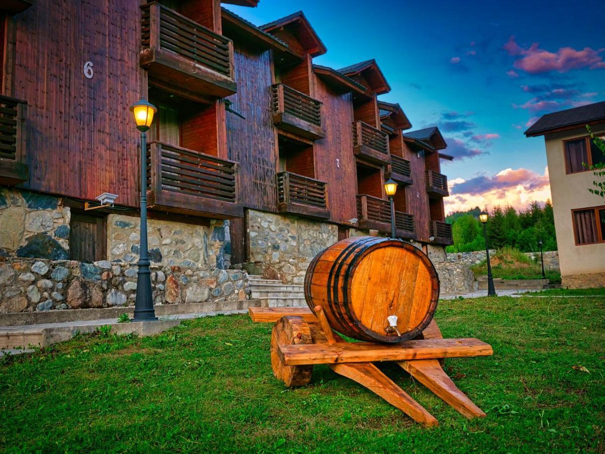 Hotel Banguriani Местія Екстер'єр фото