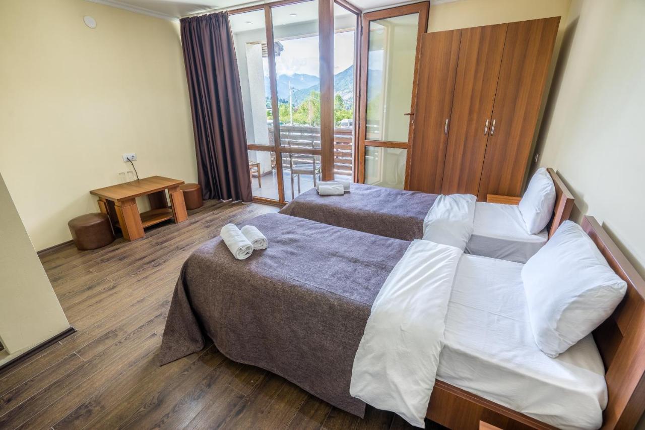 Hotel Banguriani Местія Екстер'єр фото