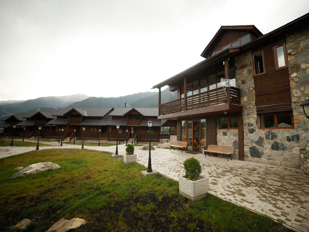 Hotel Banguriani Местія Екстер'єр фото