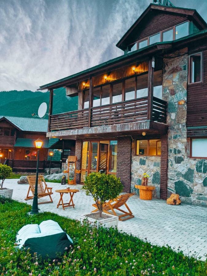 Hotel Banguriani Местія Екстер'єр фото