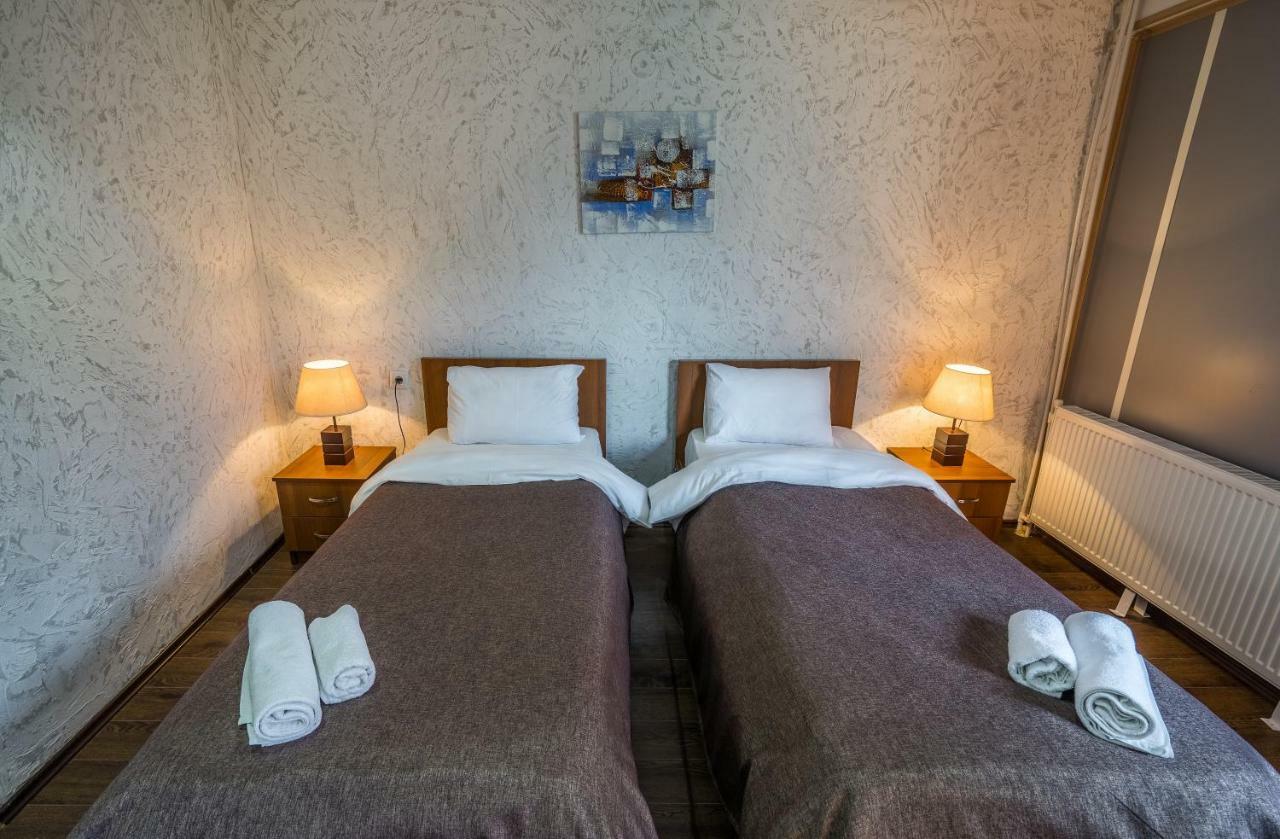 Hotel Banguriani Местія Екстер'єр фото